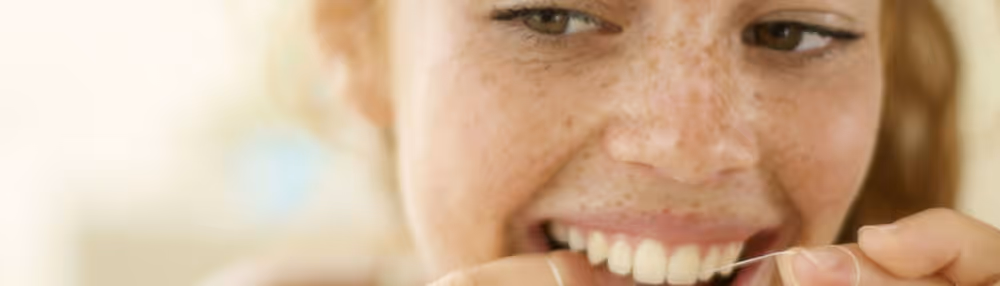 how to floss your teeth